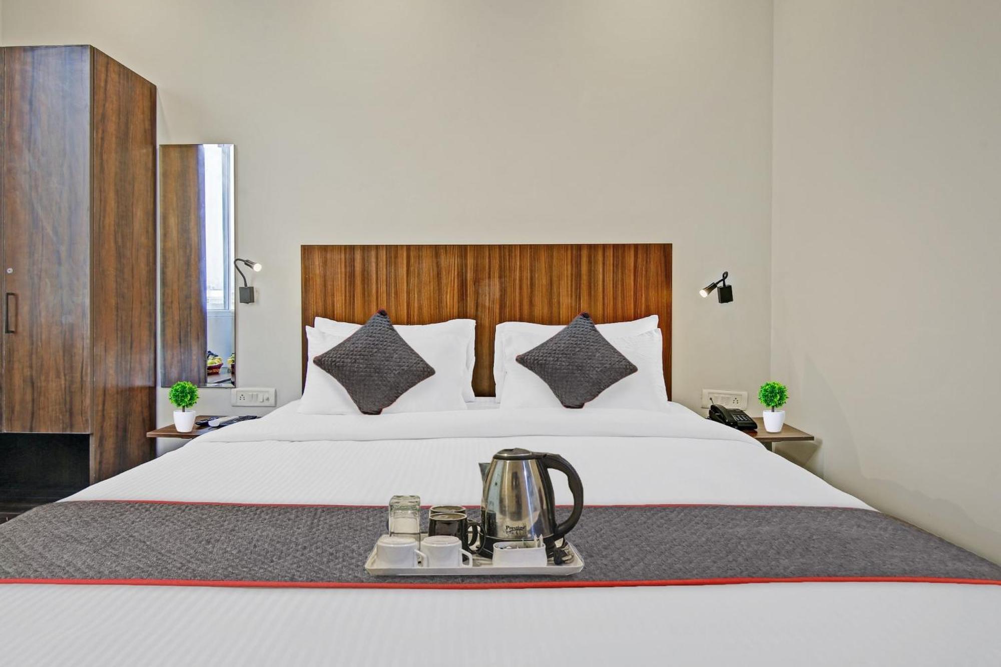 Hotel Admire Inn By F9 Hotels Ghaziabad Eksteriør bilde