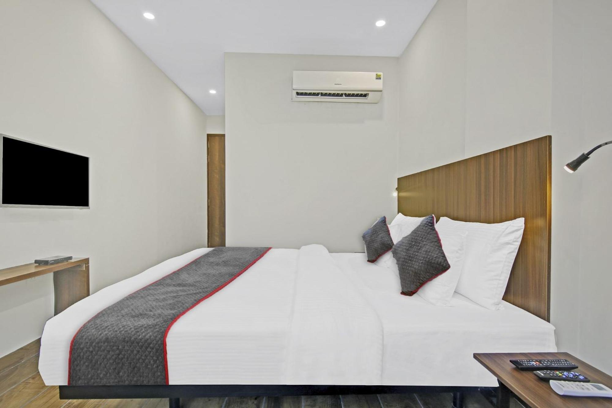 Hotel Admire Inn By F9 Hotels Ghaziabad Eksteriør bilde