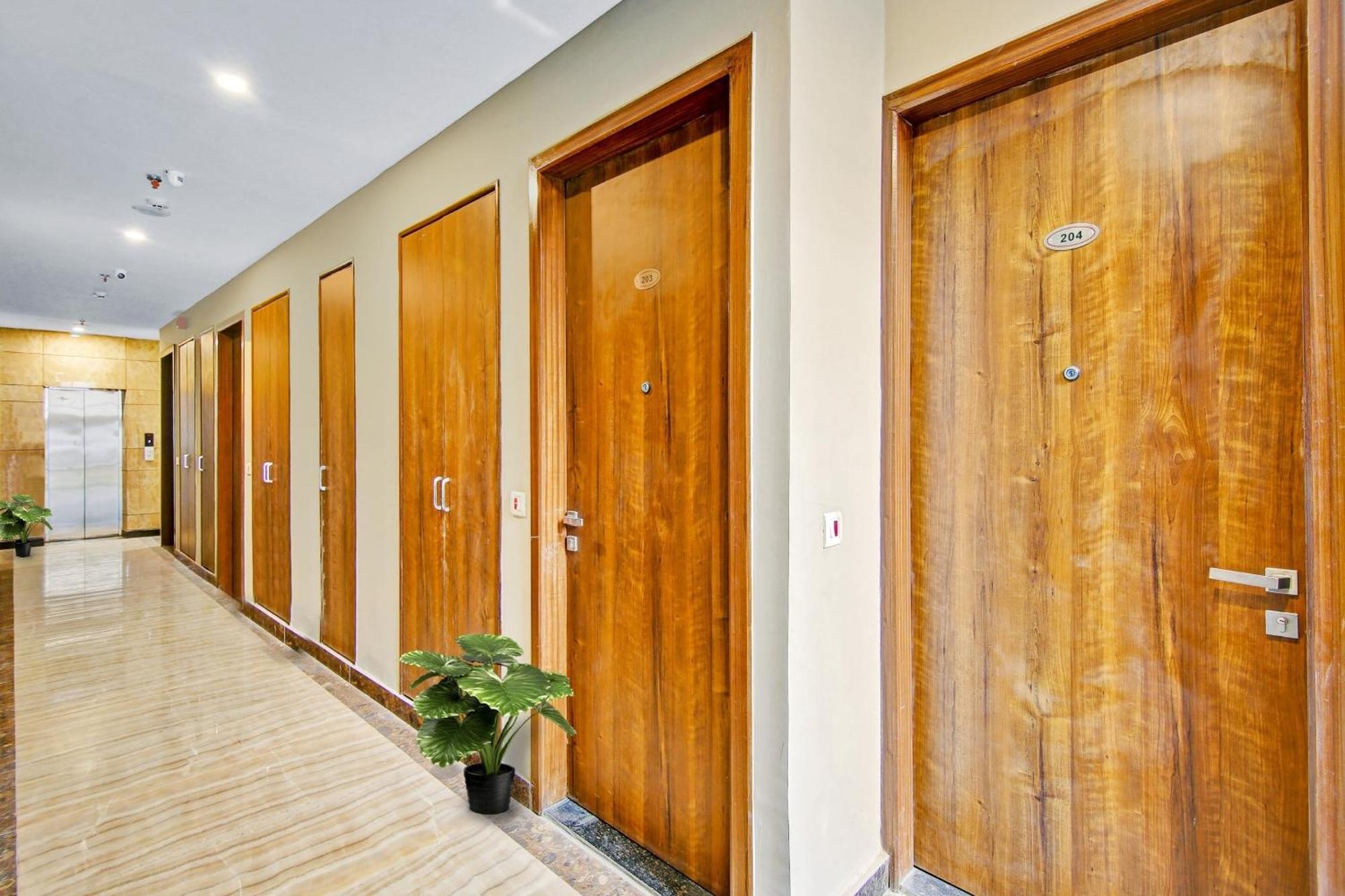 Hotel Admire Inn By F9 Hotels Ghaziabad Eksteriør bilde