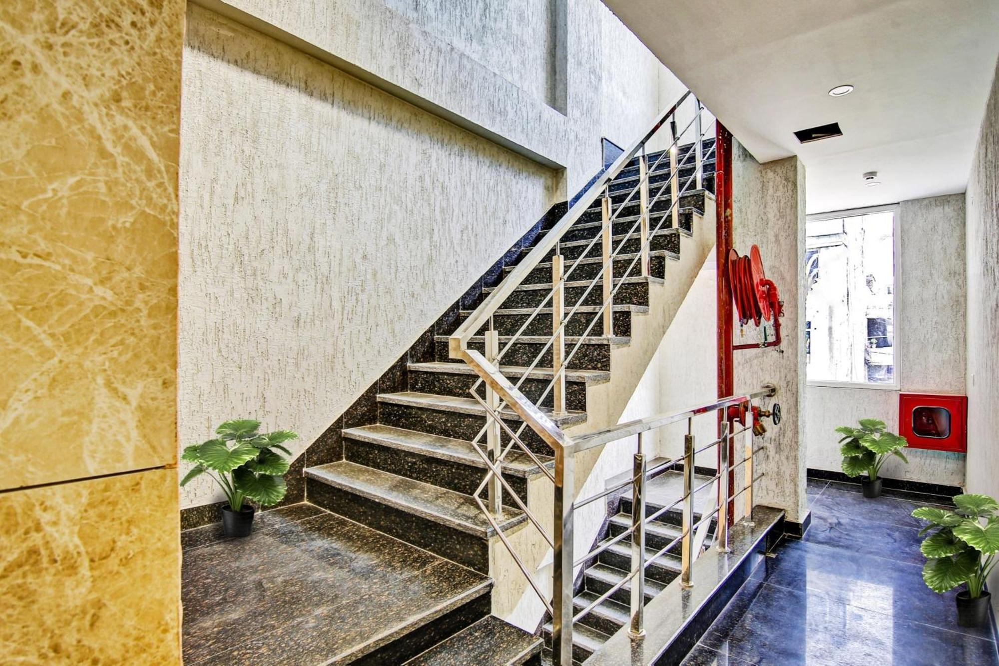 Hotel Admire Inn By F9 Hotels Ghaziabad Eksteriør bilde